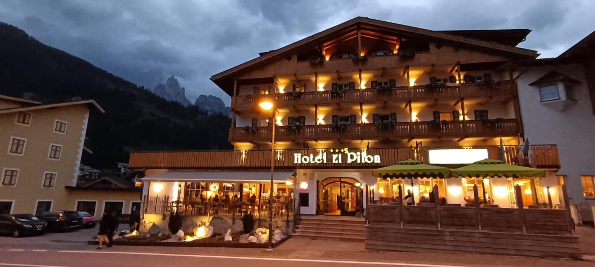 Hotel El Pilon Pozza di Fassa Exterior foto